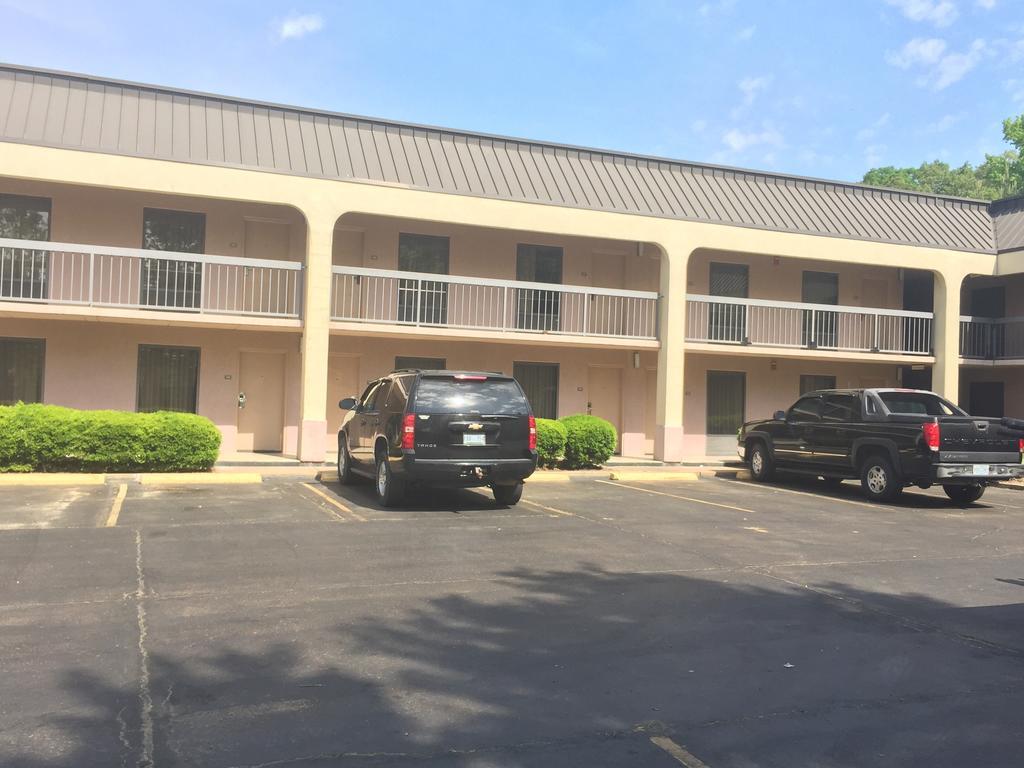 Grenada Inn 外观 照片